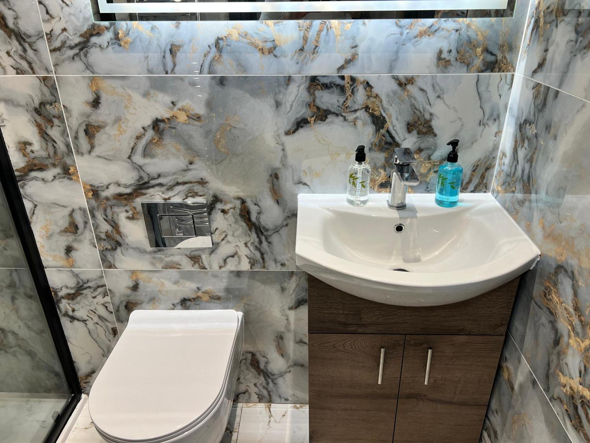 Ashford  Thandi House Heathrow Airport מראה חיצוני תמונה