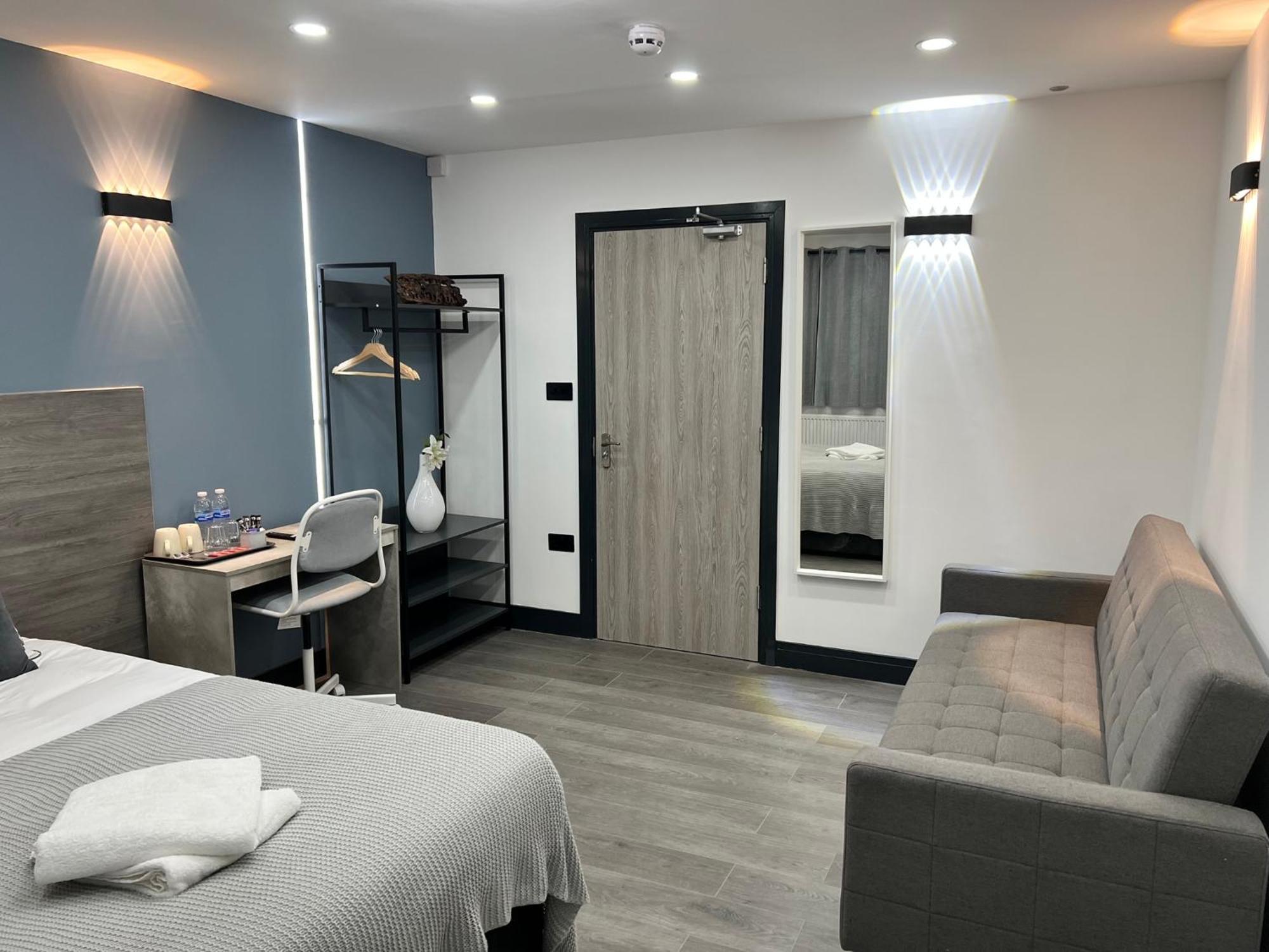Ashford  Thandi House Heathrow Airport מראה חיצוני תמונה