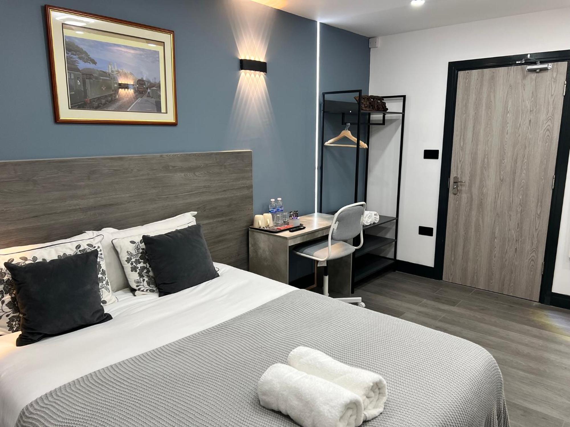 Ashford  Thandi House Heathrow Airport מראה חיצוני תמונה