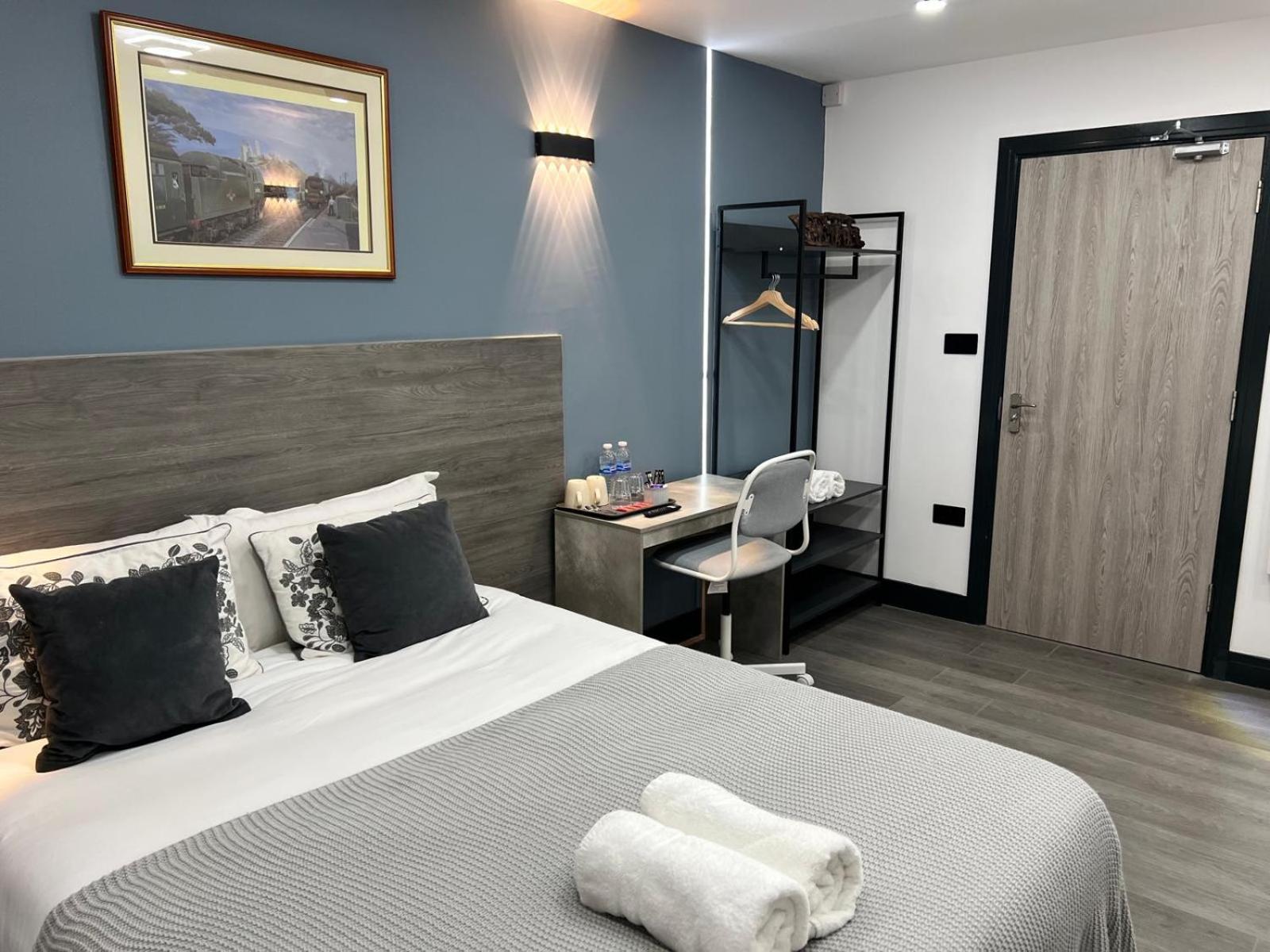 Ashford  Thandi House Heathrow Airport מראה חיצוני תמונה